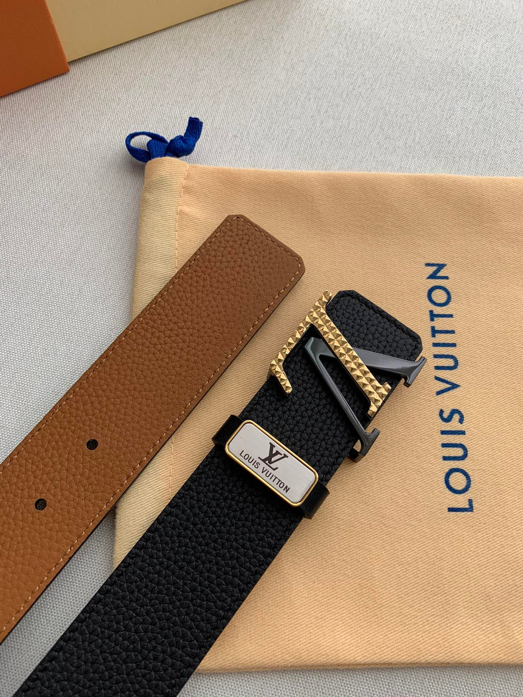 LOUIS VUITTON LV 25S BELT 38 MM IN BLACK CALFSKIN 593212