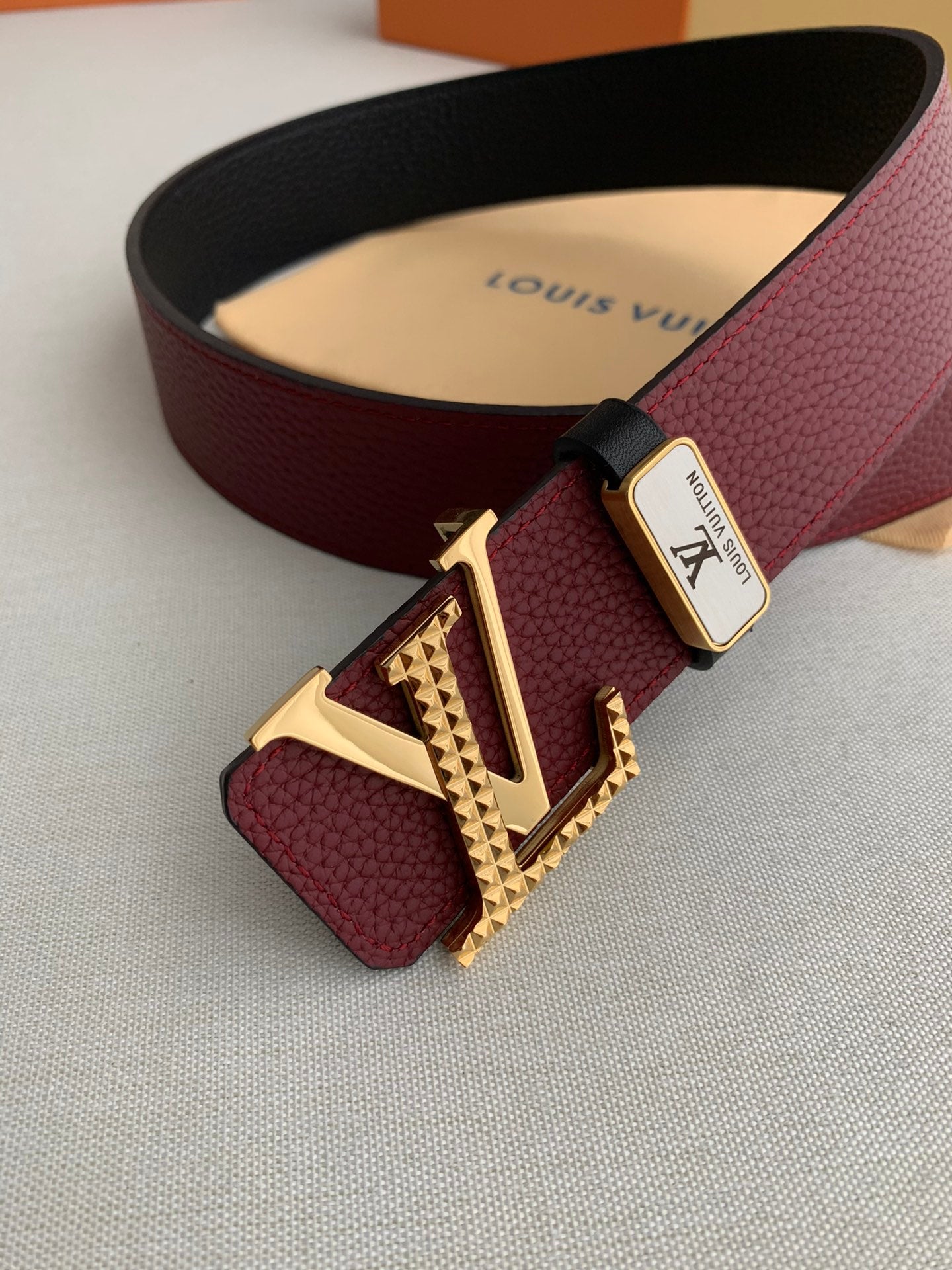 LOUIS VUITTON LV 25S BELT 38 MM IN DARK RED CALFSKIN 593214