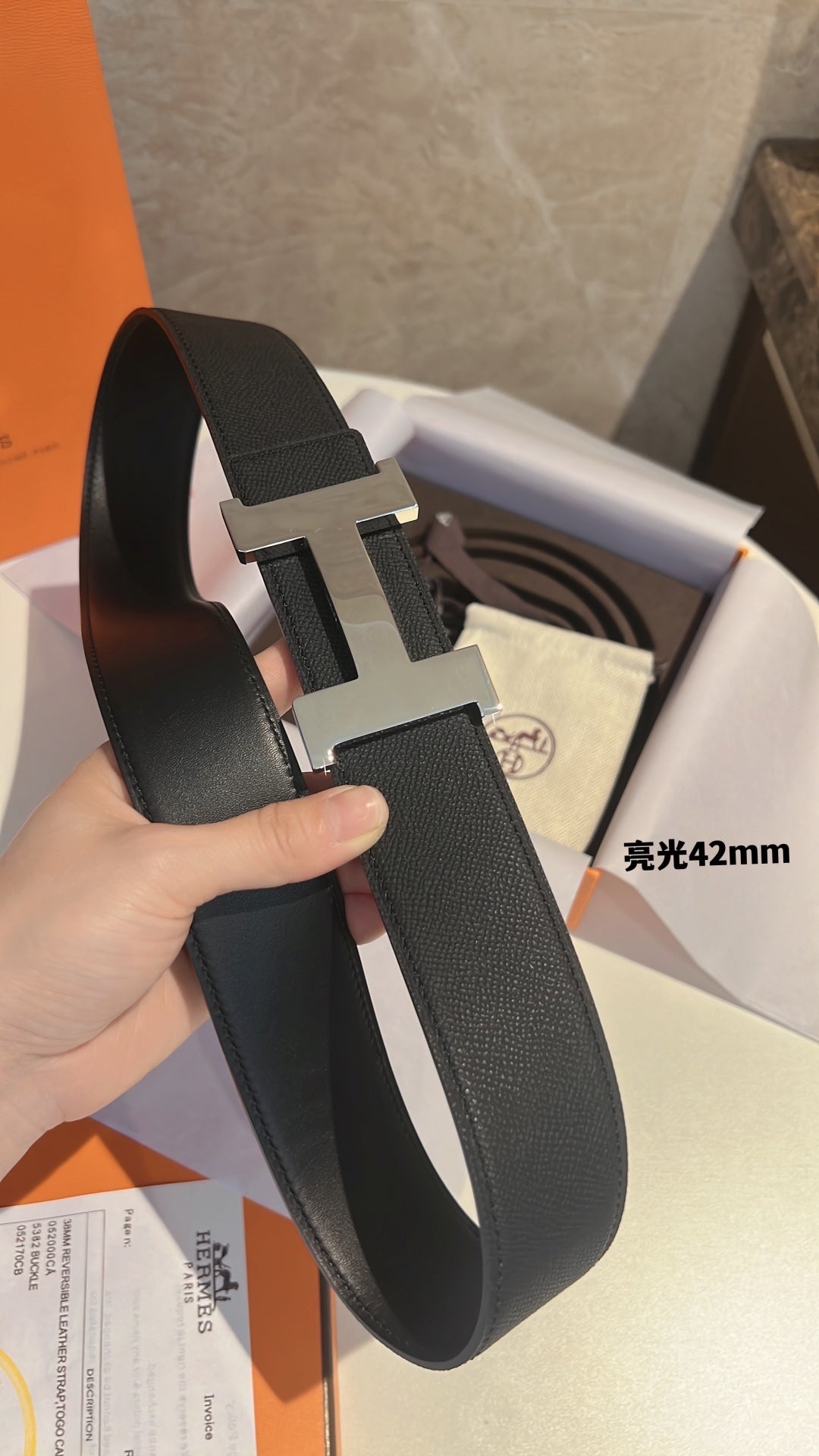 HM CONSTANCE BELT BUCKLE & REVERSIBLE BLACK LEATHER STRAP 42MM|Hermès belt