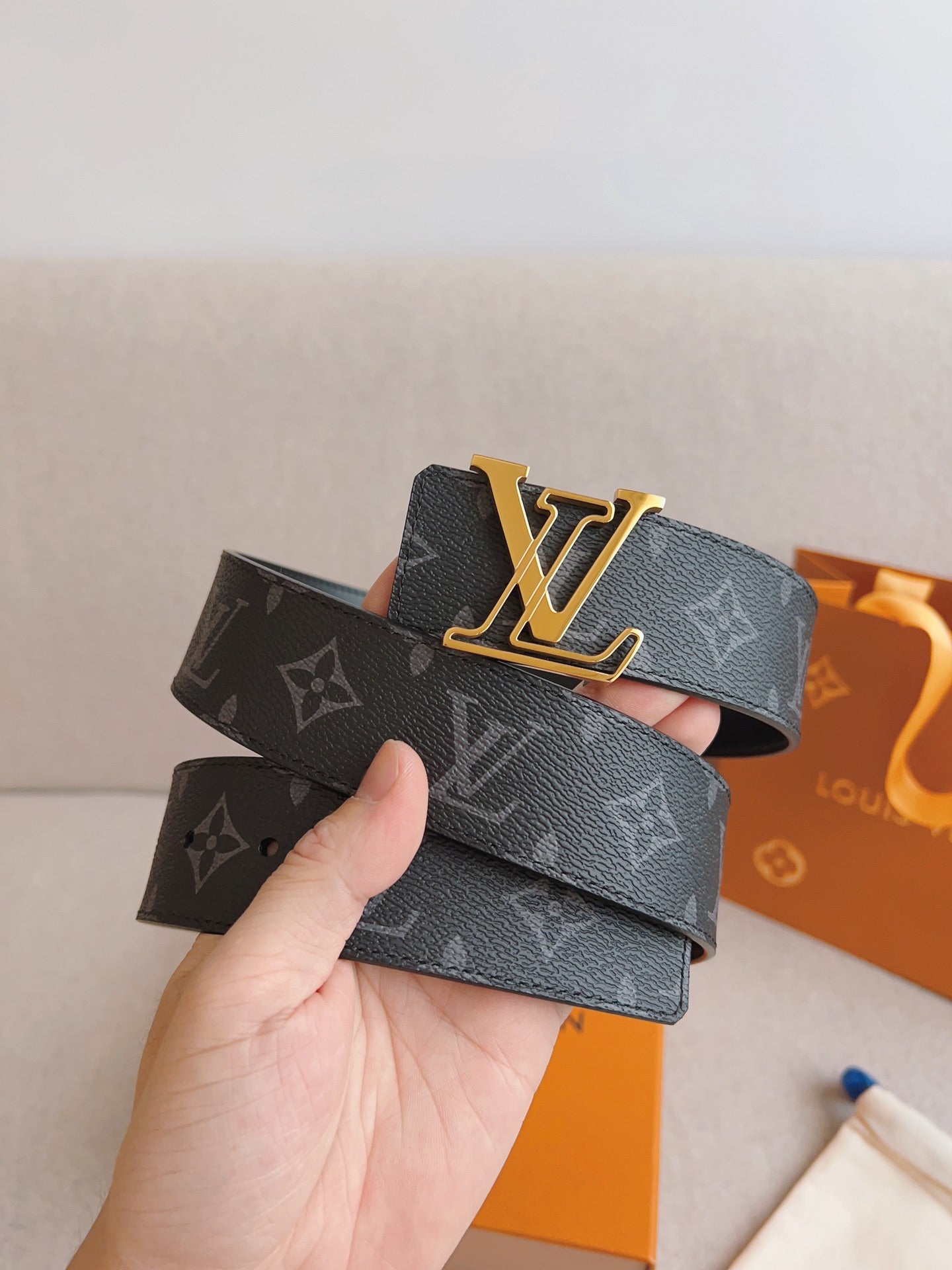 LOUIS VUITTON LV 25S BELT 40 MM IN BLACK MIX GREY CALFSKIN 593205