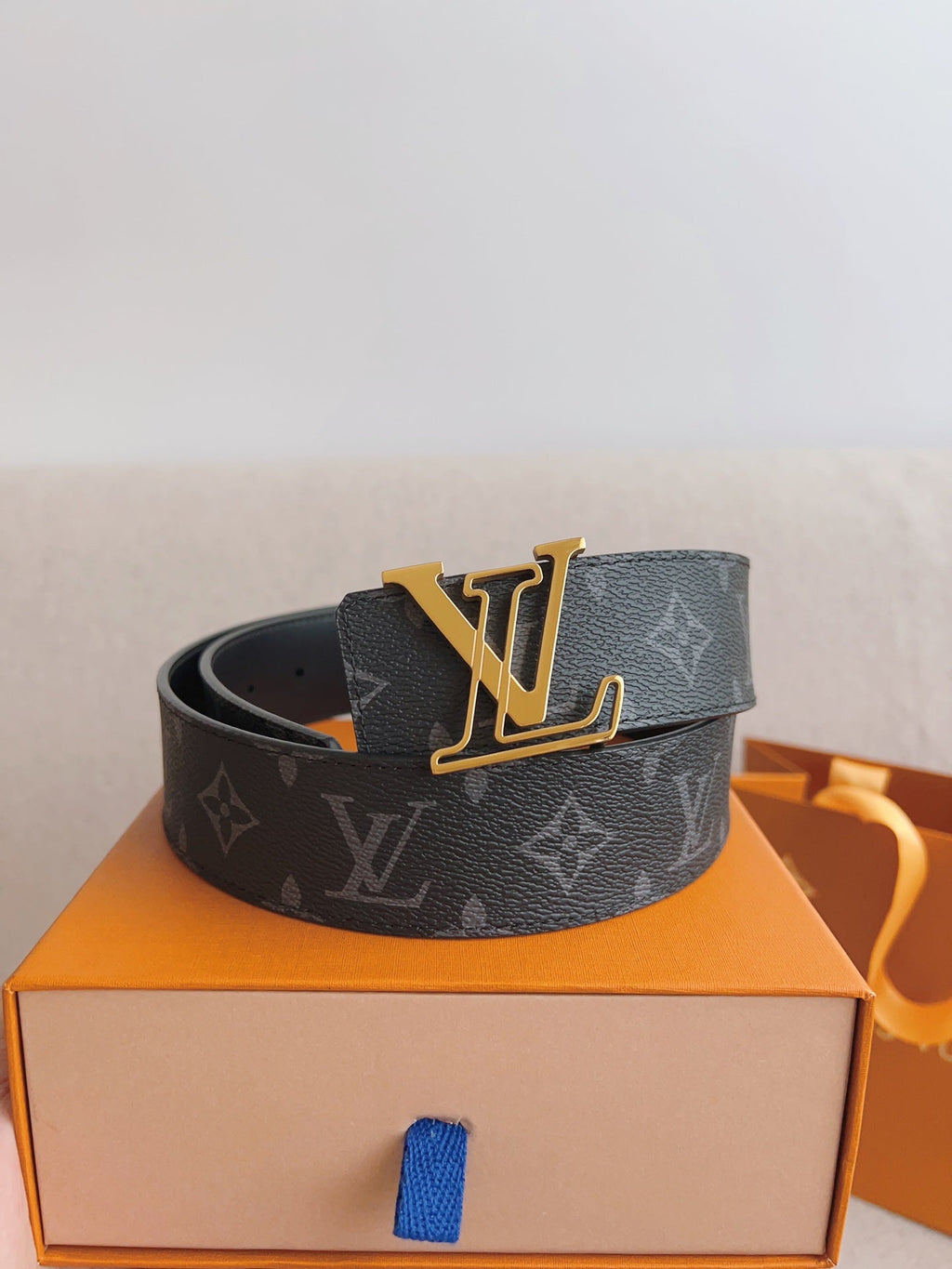 LOUIS VUITTON LV 25S BELT 40 MM IN BLACK MIX GREY CALFSKIN 593205
