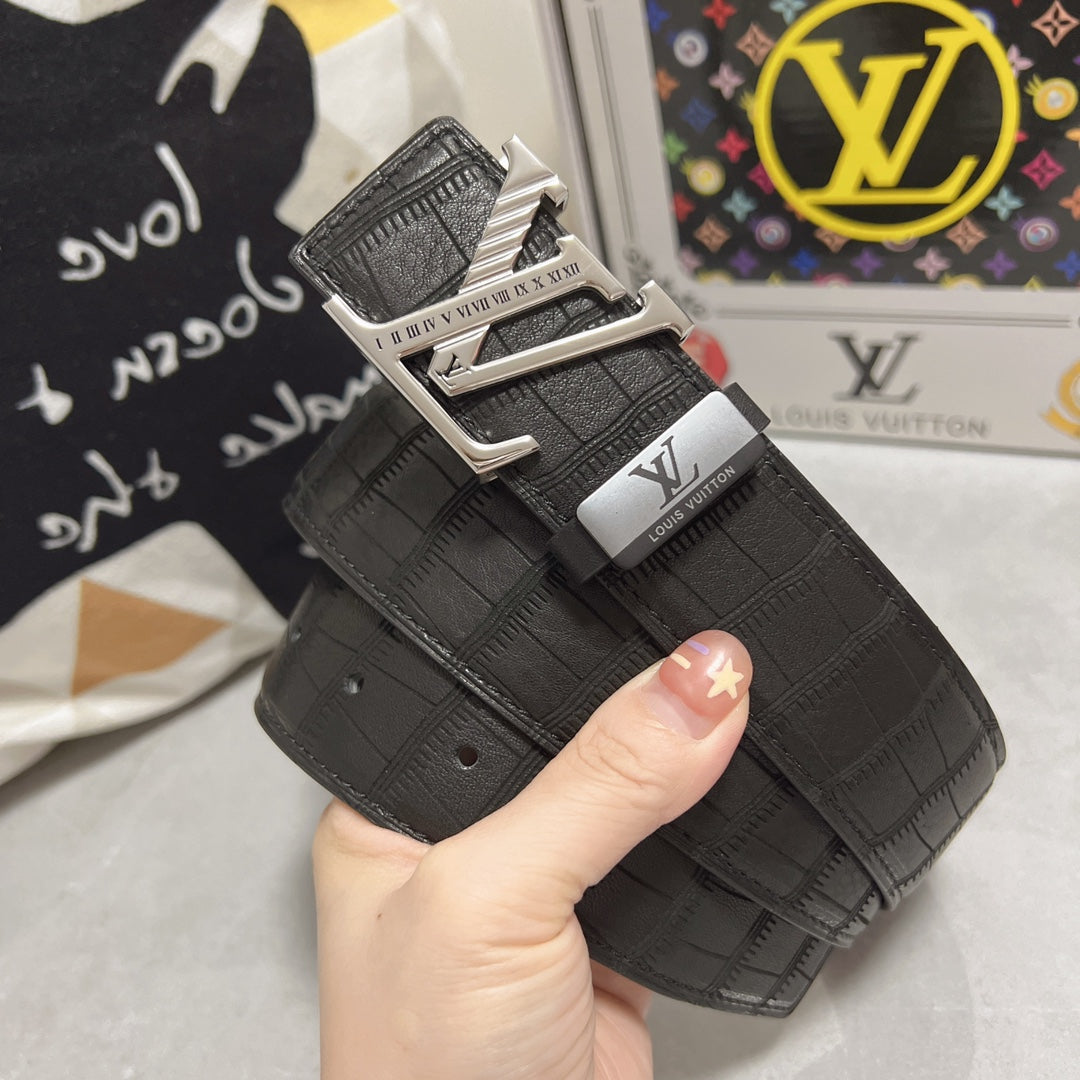 LOUIS VUITTON LV 25S BELT 38 MM IN BLACK CALFSKIN 593269