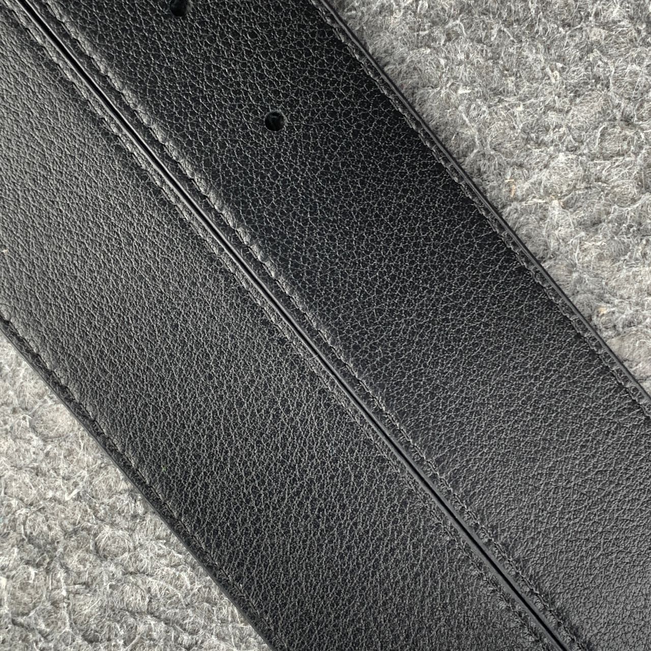 LV Shadow 40mm Reversible Belt ‘Black’ (Damaged Box)
