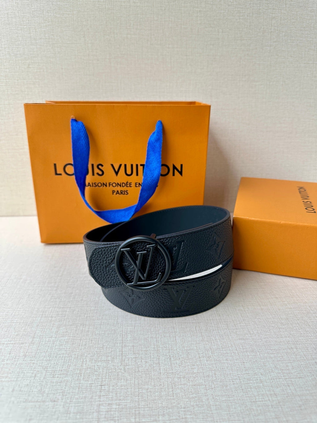 LOUIS VUITTON LV 25S BELT 40 MM IN BLACK CALFSKIN 593264