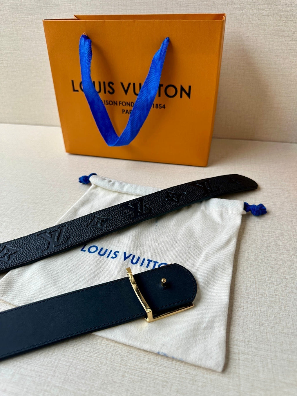 LOUIS VUITTON LV 25S BELT 40 MM IN BLACK CALFSKIN WITH GOLD HARDWARE 593265