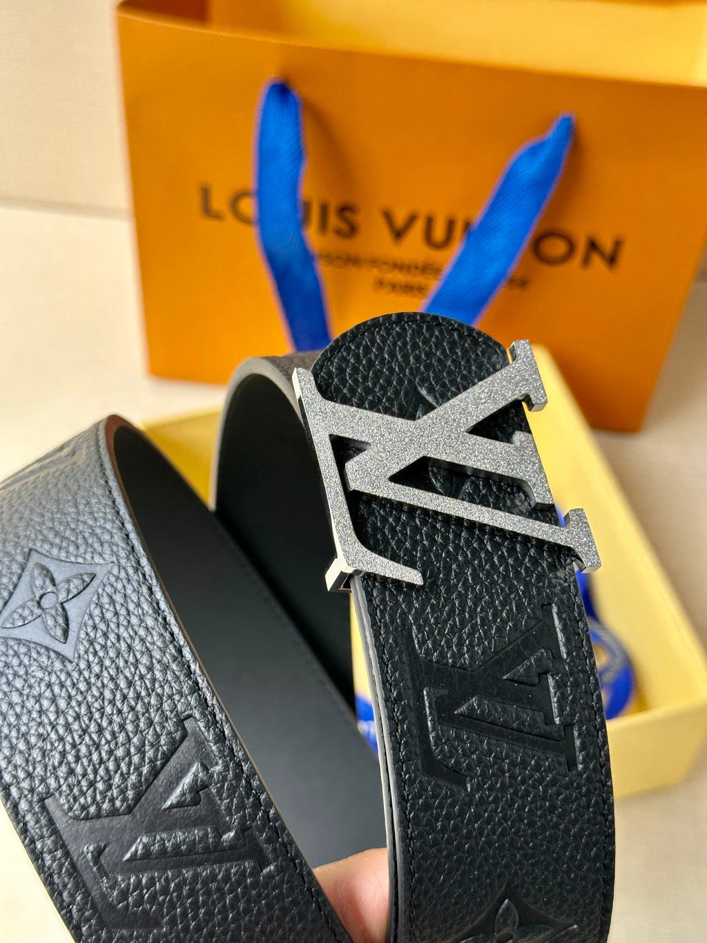 LOUIS VUITTON LV 25S BELT 40 MM IN BLACK CALFSKIN WITH SILVER HARDWARE 593267
