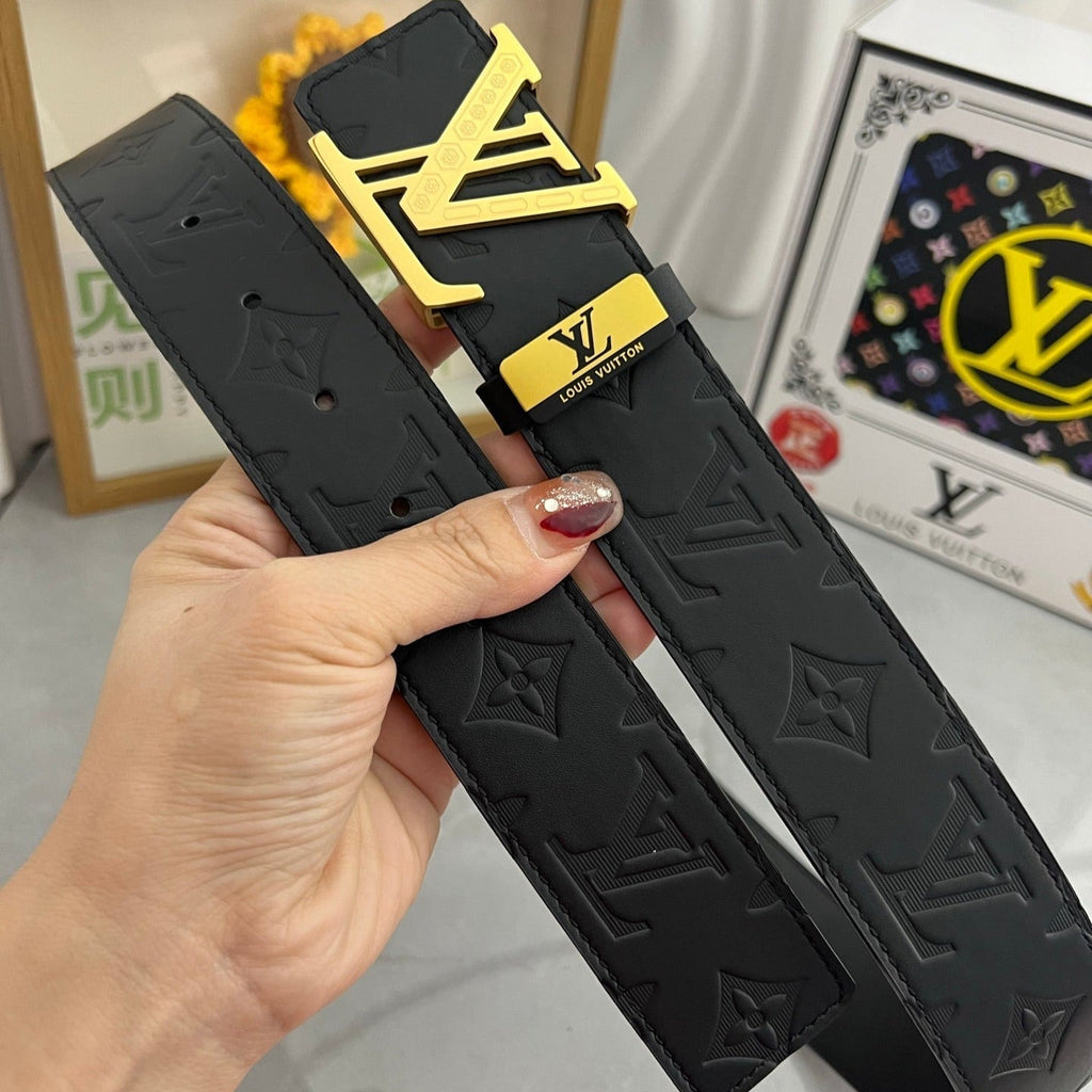 LOUIS VUITTON LV 25S BELT 38 MM IN BLACK CALFSKIN 593277