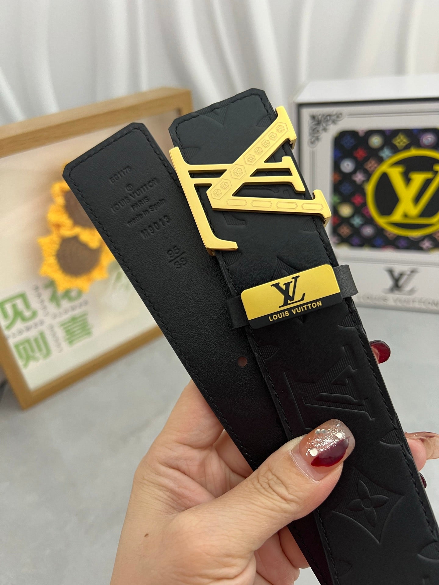 LOUIS VUITTON LV 25S BELT 38 MM IN BLACK CALFSKIN 593277