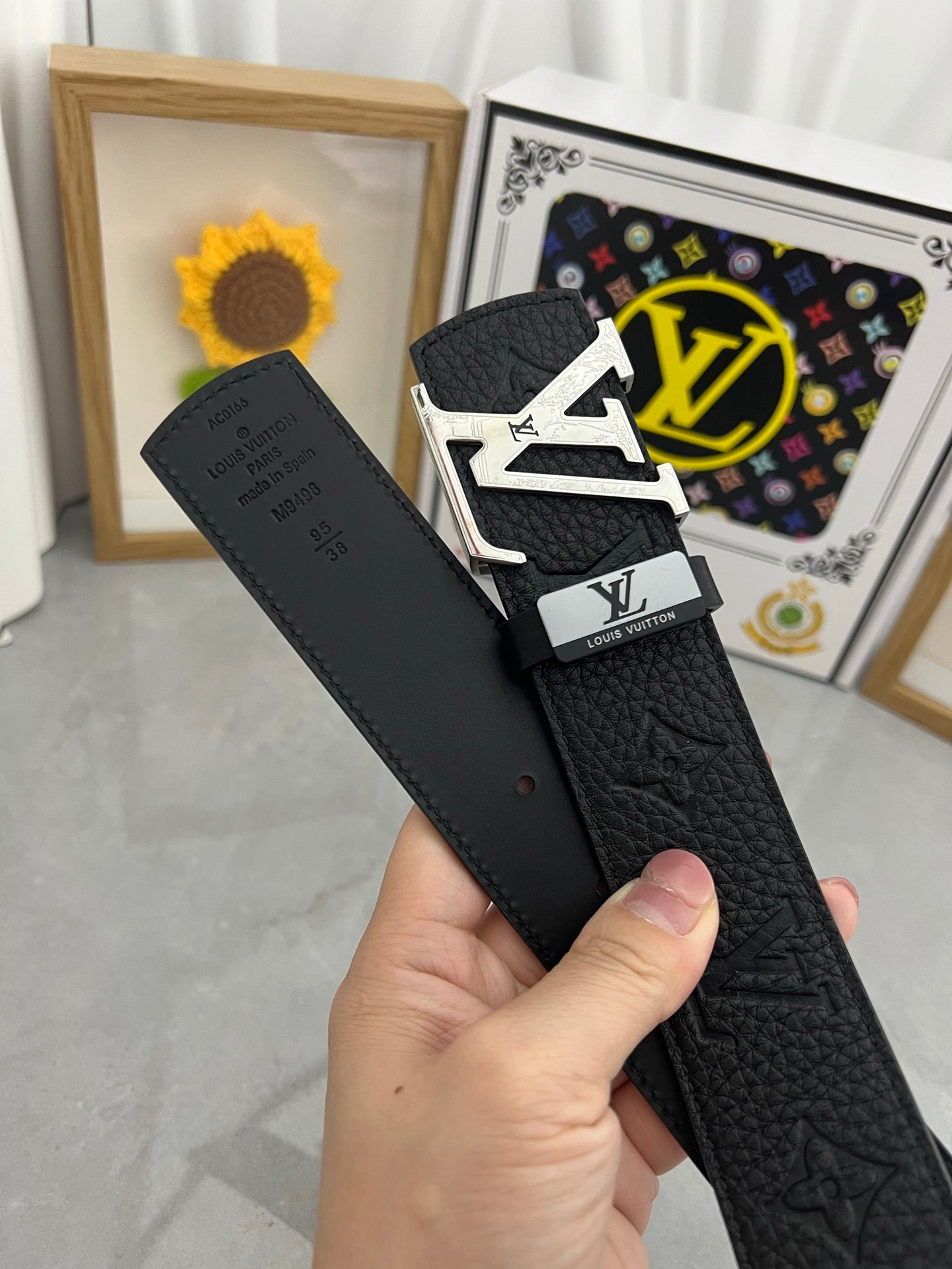 LOUIS VUITTON LV 25S BELT 38 MM IN BLACK CALFSKIN 593283