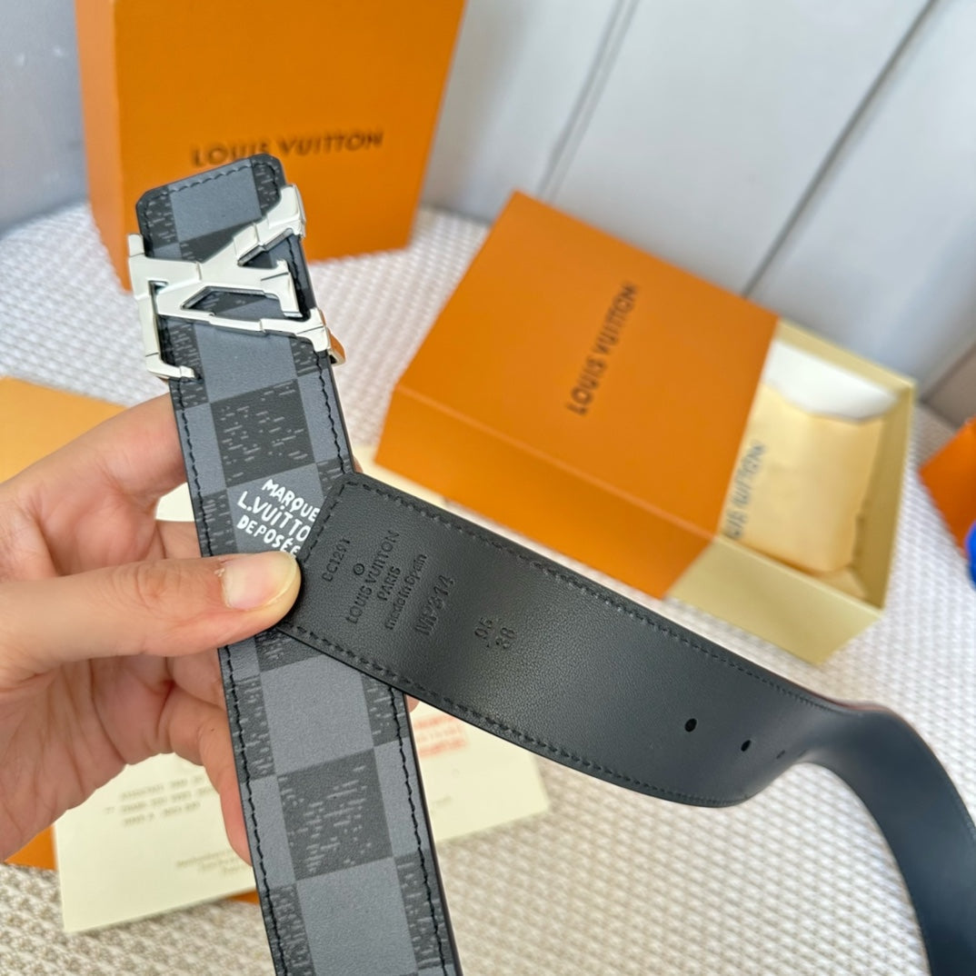 LOUIS VUITTON LV 25S BELT 40 MM IN BLACK MIX GREY CALFSKIN 593223