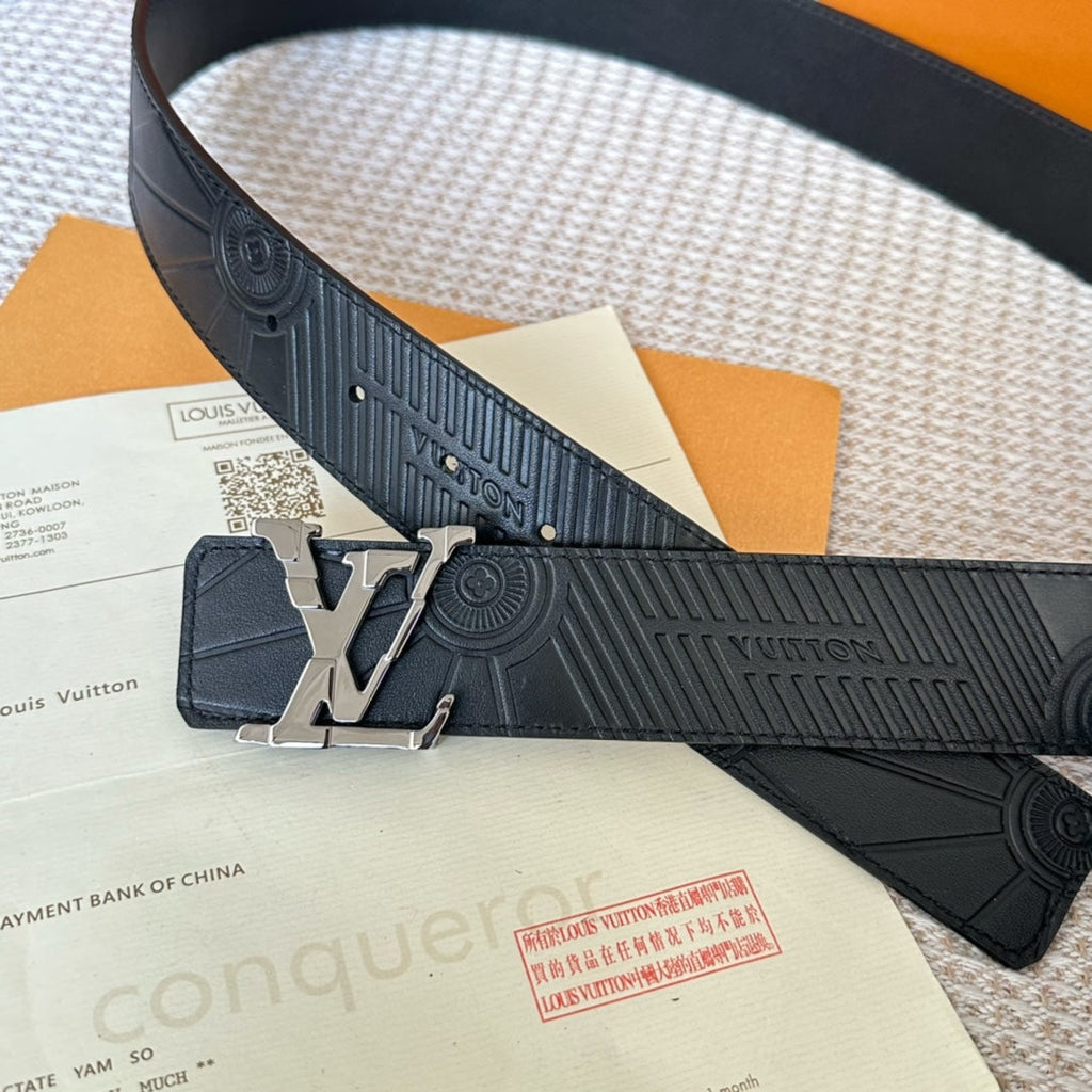 LOUIS VUITTON LV 25S BELT 40 MM IN BLACK CALFSKIN 593226