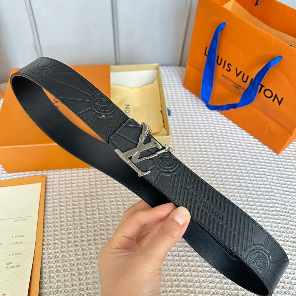 LOUIS VUITTON LV 25S BELT 40 MM IN BLACK CALFSKIN 593226