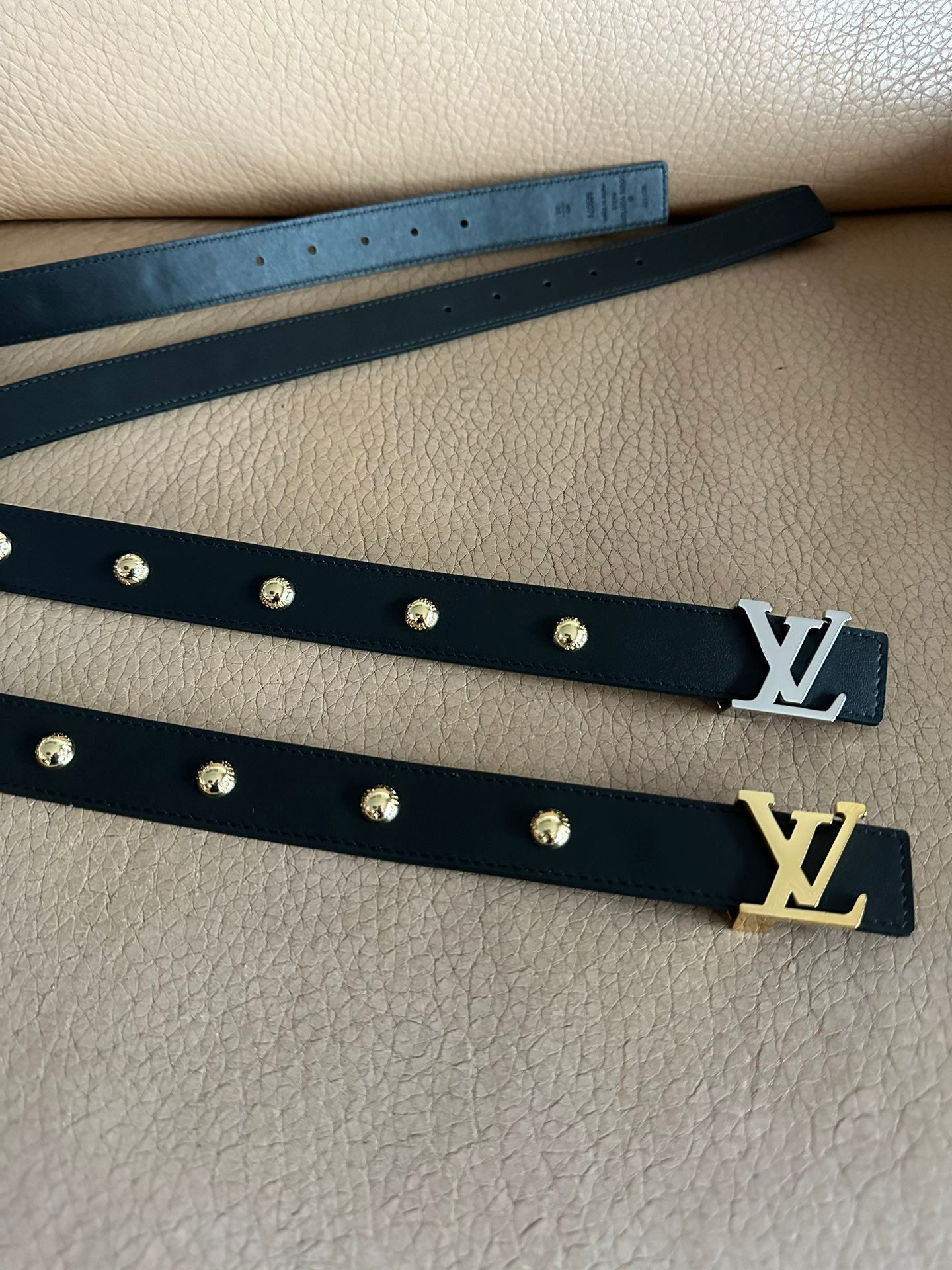 LOUIS VUITTON LV Initiales Studs 30mm Reversible Belt Silver Buckle Black Leather