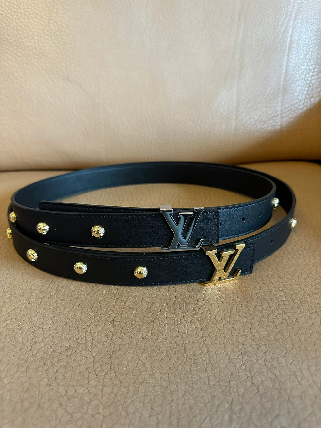 LOUIS VUITTON LV Initiales Studs 30mm Reversible Belt Silver Buckle Black Leather